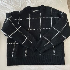 A&F Black and White Checkered Sweater